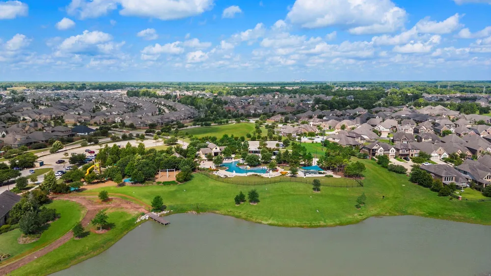 6006 Lamb Creek Missouri City, TX 77459