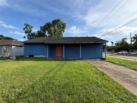 3902 Alberta Street