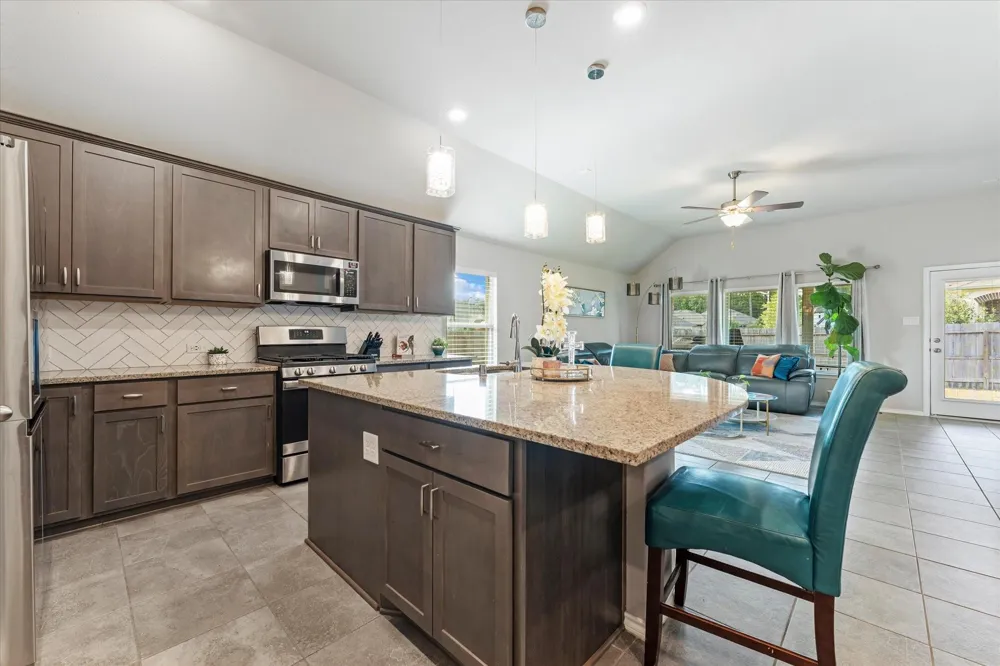 31007 Oakley Glen Court Conroe, TX 77385