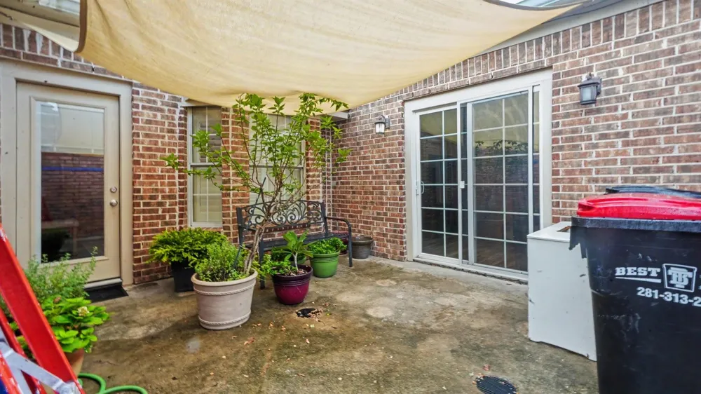 1310 E James Street #6 Baytown, TX 77520