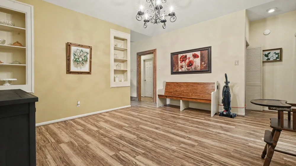 1310 E James Street #6 Baytown, TX 77520