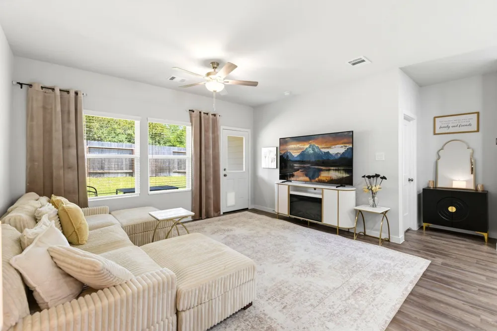 239 Intrepid Trail Magnolia, TX 77354