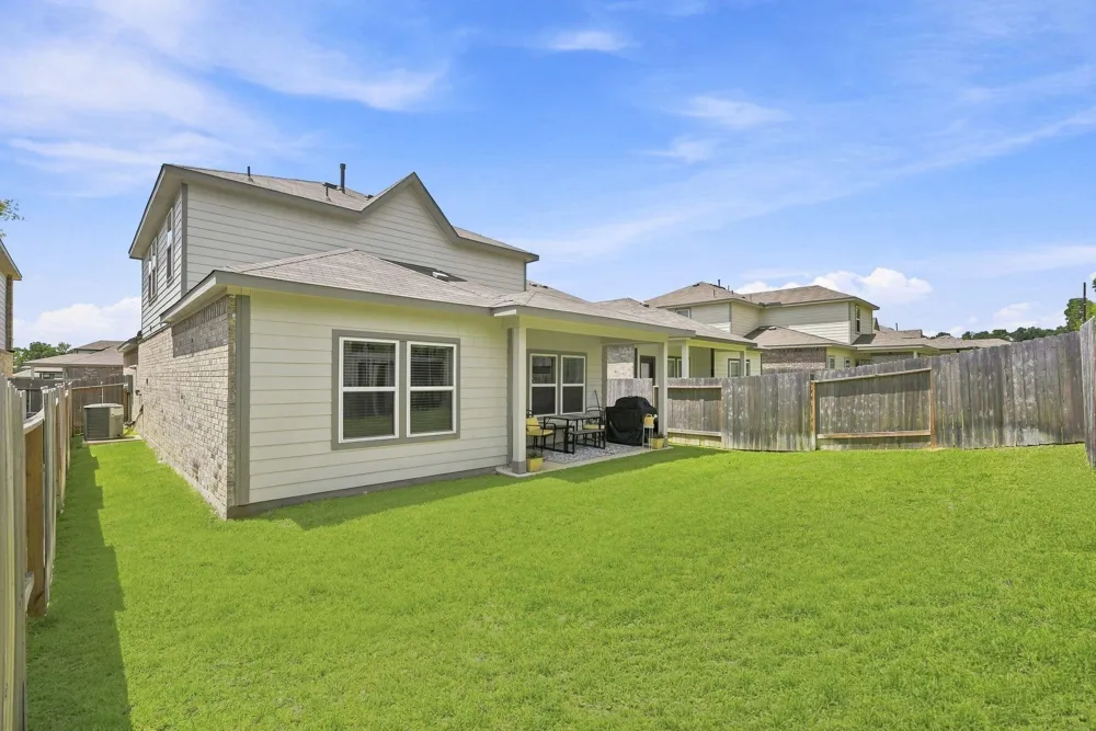 239 Intrepid Trail Magnolia, TX 77354