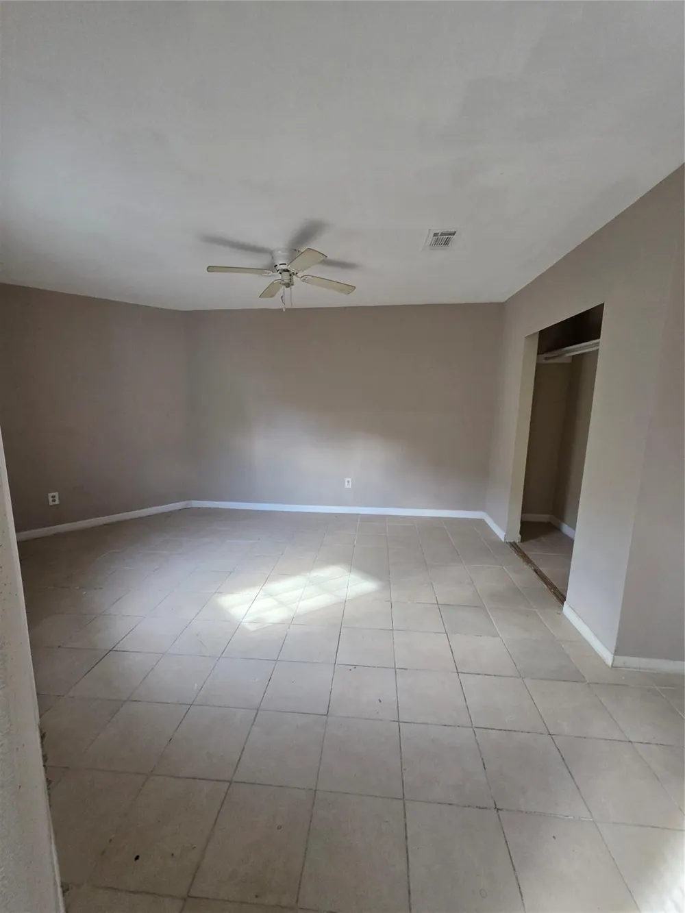 1014 Graham Drive #I3 Tomball, TX 77375