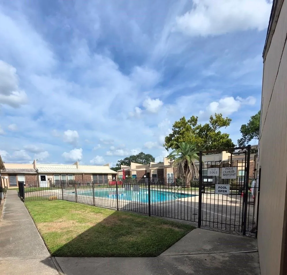 1014 Graham Drive #I3 Tomball, TX 77375