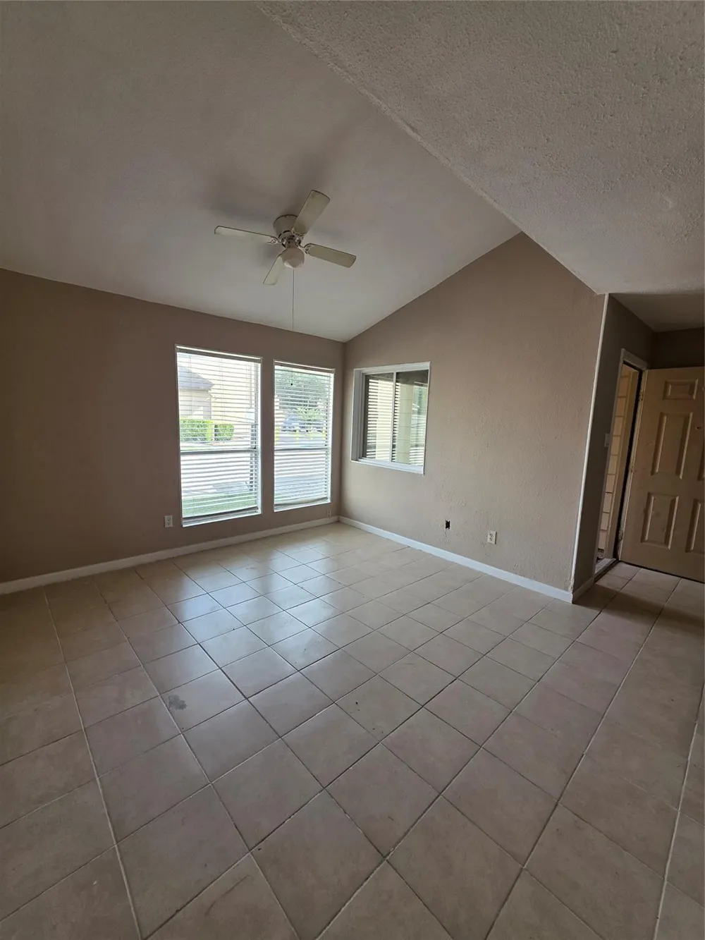 1014 Graham Drive #I3 Tomball, TX 77375