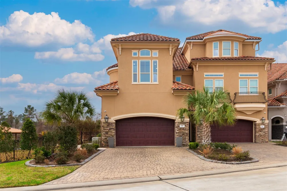 146 La Vie Drive Montgomery, TX 77316