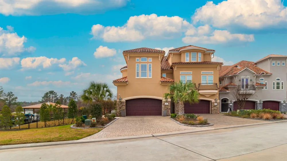 146 La Vie Drive Montgomery, TX 77316