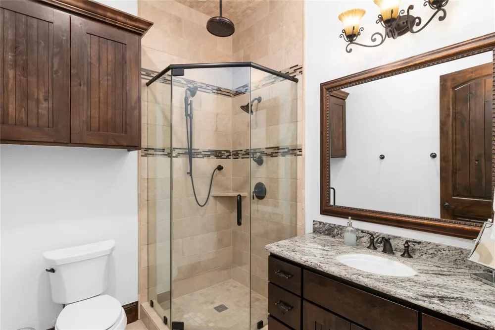 146 La Vie Drive Montgomery, TX 77316