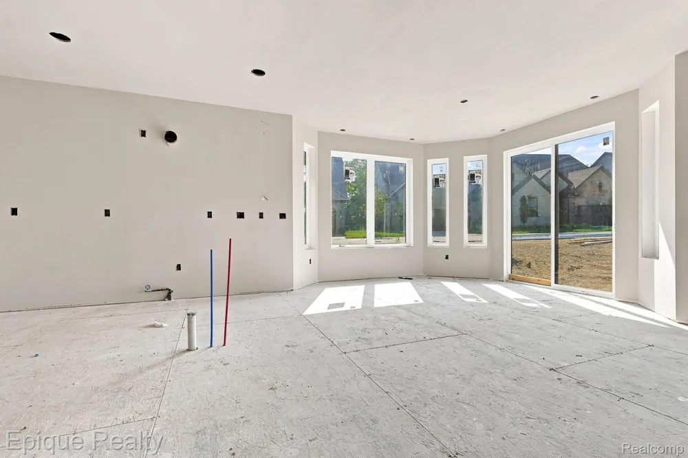 3333 Cornerstone Drive #68 Orion Charter Township, MI 48360