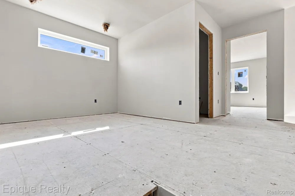 3333 Cornerstone Drive #68 Orion Charter Township, MI 48360