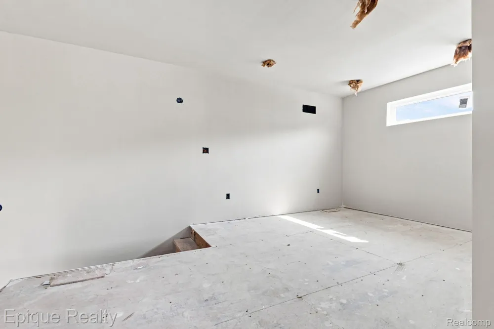 3333 Cornerstone Drive #68 Orion Charter Township, MI 48360
