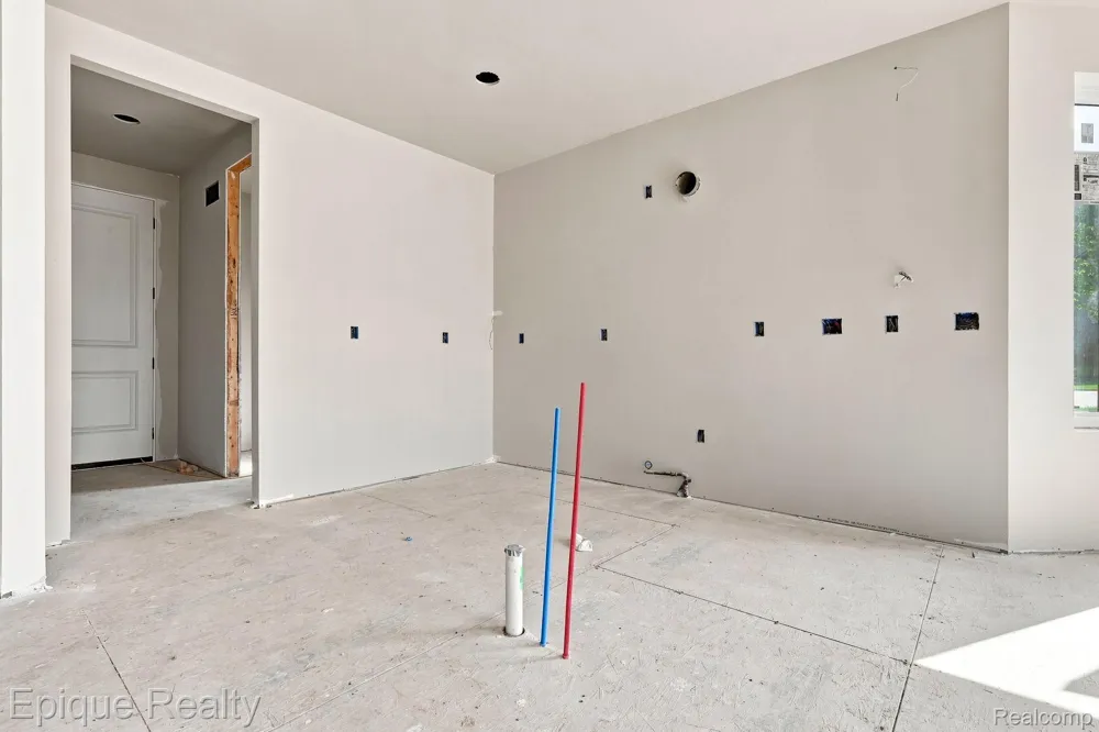 3333 Cornerstone Drive #68 Orion Charter Township, MI 48360