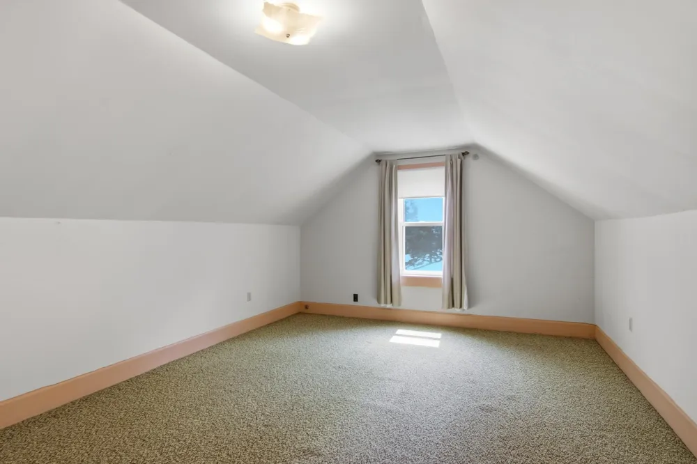 808 Bailey Avenue Wabasha, MN 55981