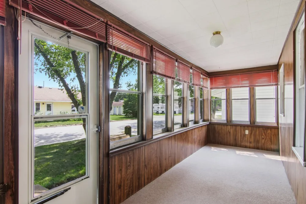 808 Bailey Avenue Wabasha, MN 55981