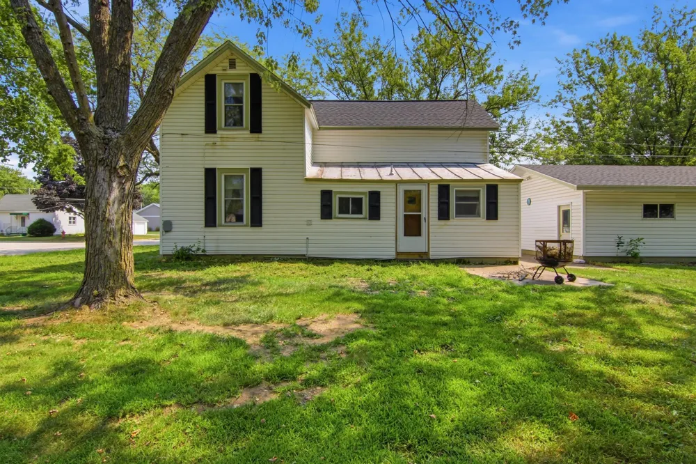 808 Bailey Avenue Wabasha, MN 55981