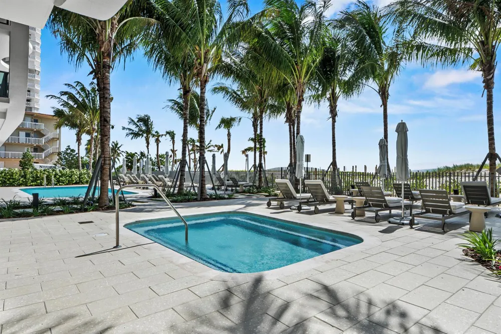 900 OCEAN BOULEVARD #802 Pompano Beach, FL 33062