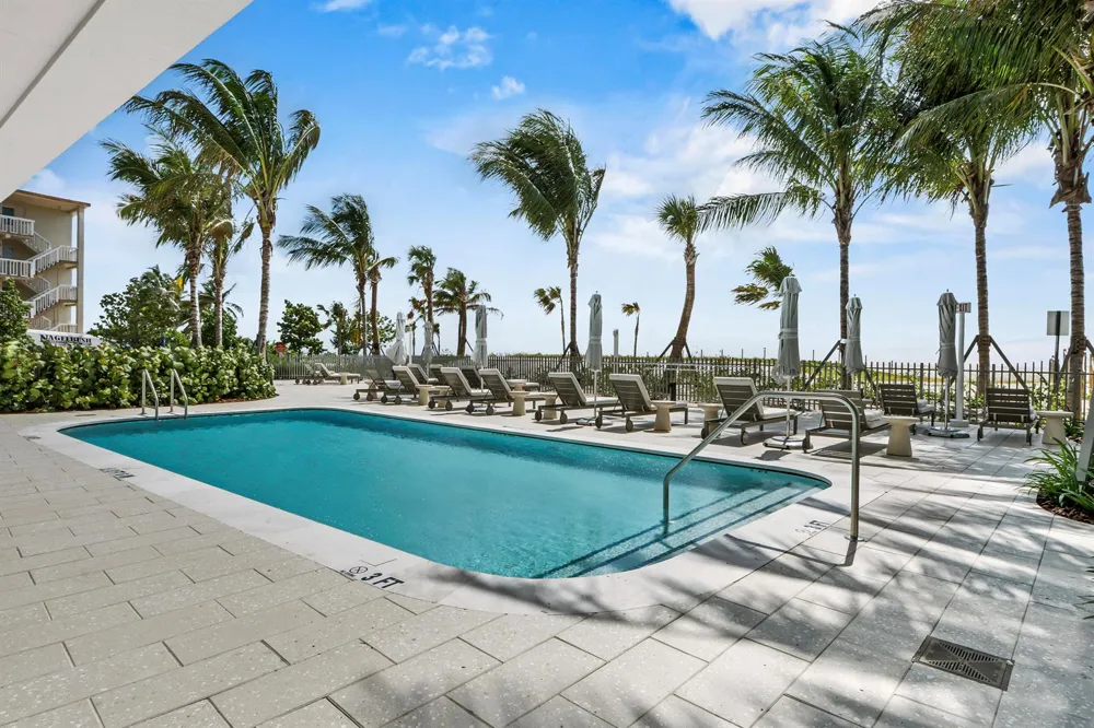 900 OCEAN BOULEVARD #802 Pompano Beach, FL 33062