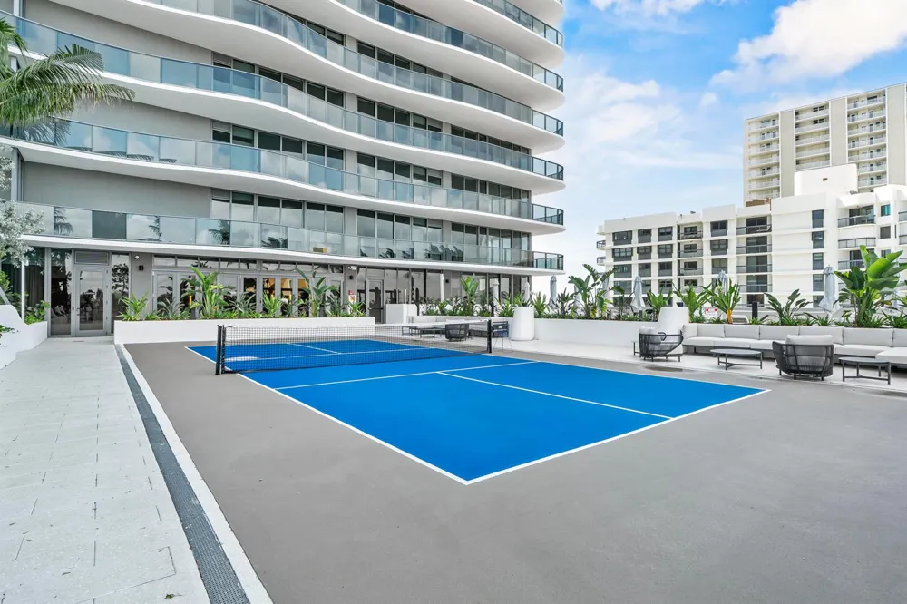 900 OCEAN BOULEVARD #802 Pompano Beach, FL 33062