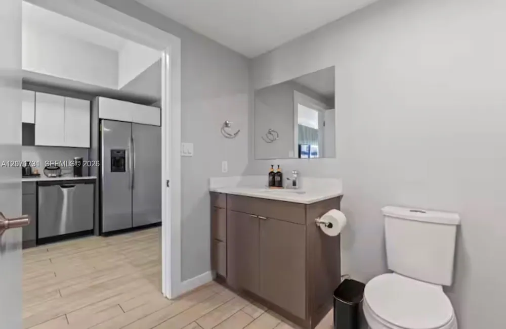 321 NE 26th St #811 Miami, FL 33137