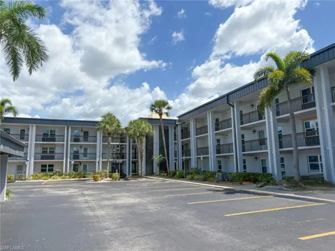 1740 Pine Valley Drive #115