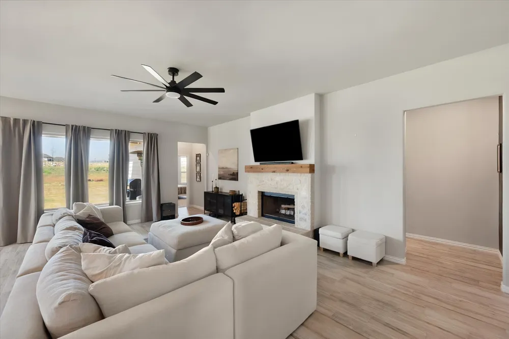 130 Red Cliff Court Rhome, TX 76078