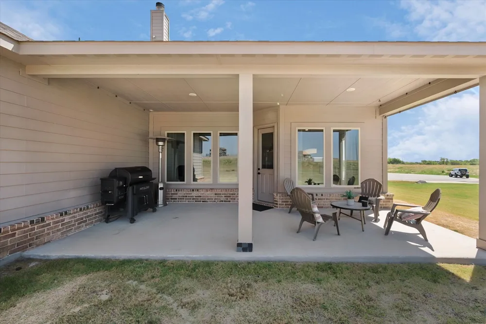 130 Red Cliff Court Rhome, TX 76078