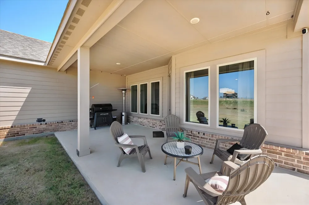 130 Red Cliff Court Rhome, TX 76078