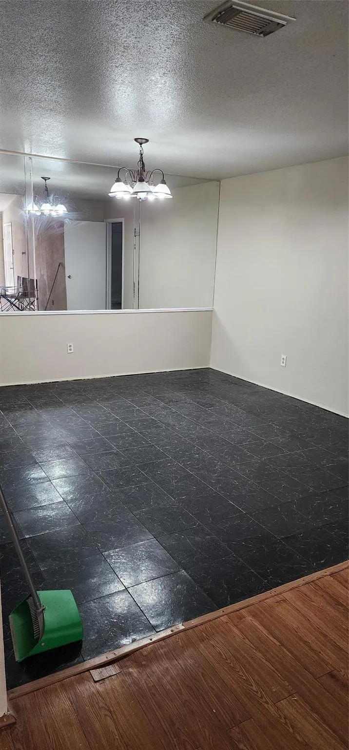 6500 Sands Point Drive #518 Houston, TX 77074