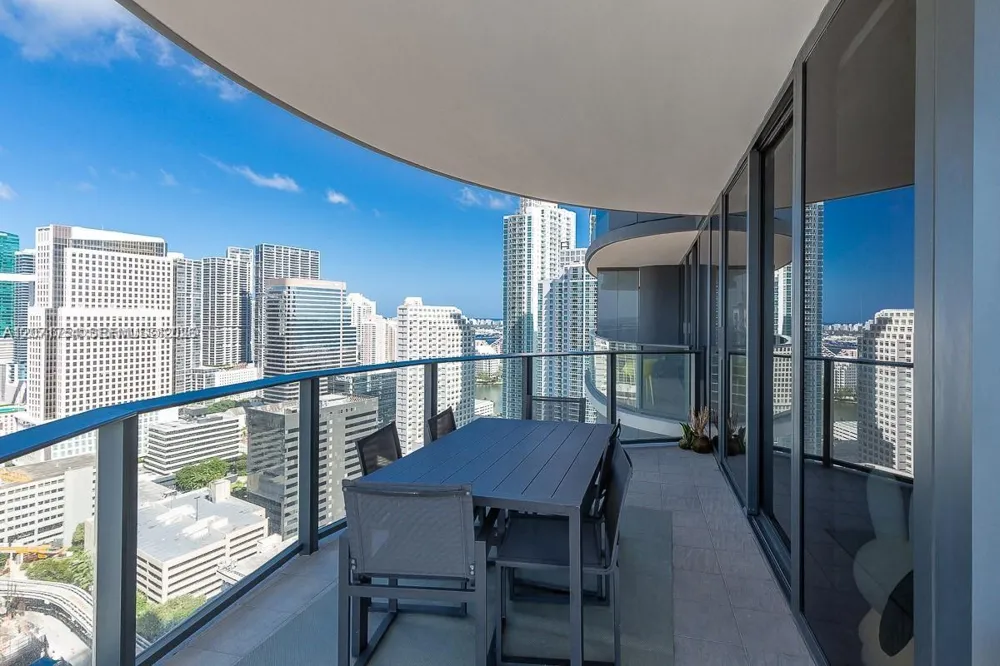 1000 Brickell Plz #3512 Miami, FL 33131