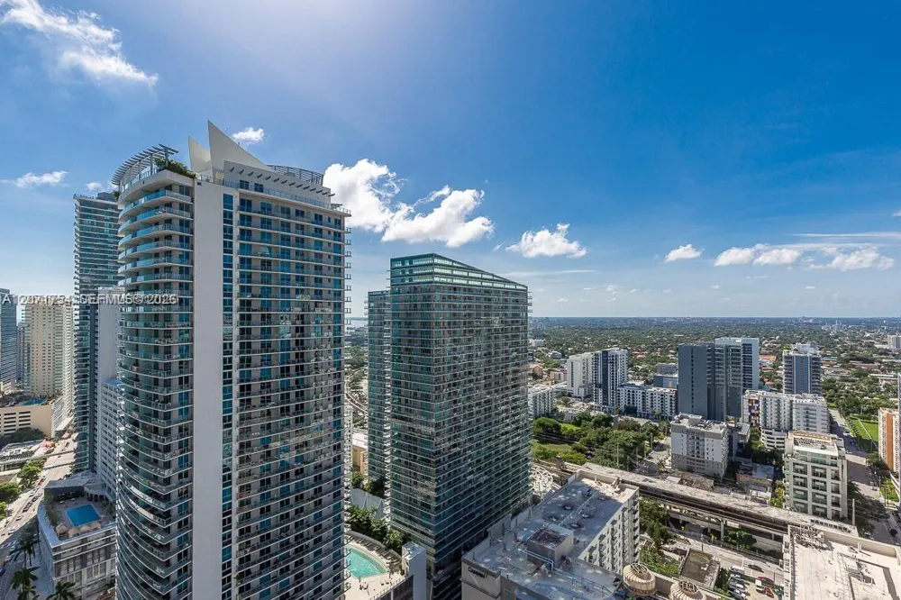 1000 Brickell Plz #3512 Miami, FL 33131