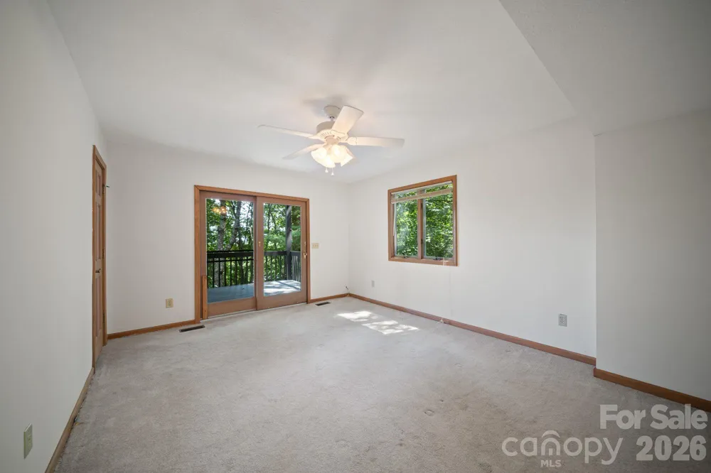 1105 High Vista Drive Mills River, NC 28759