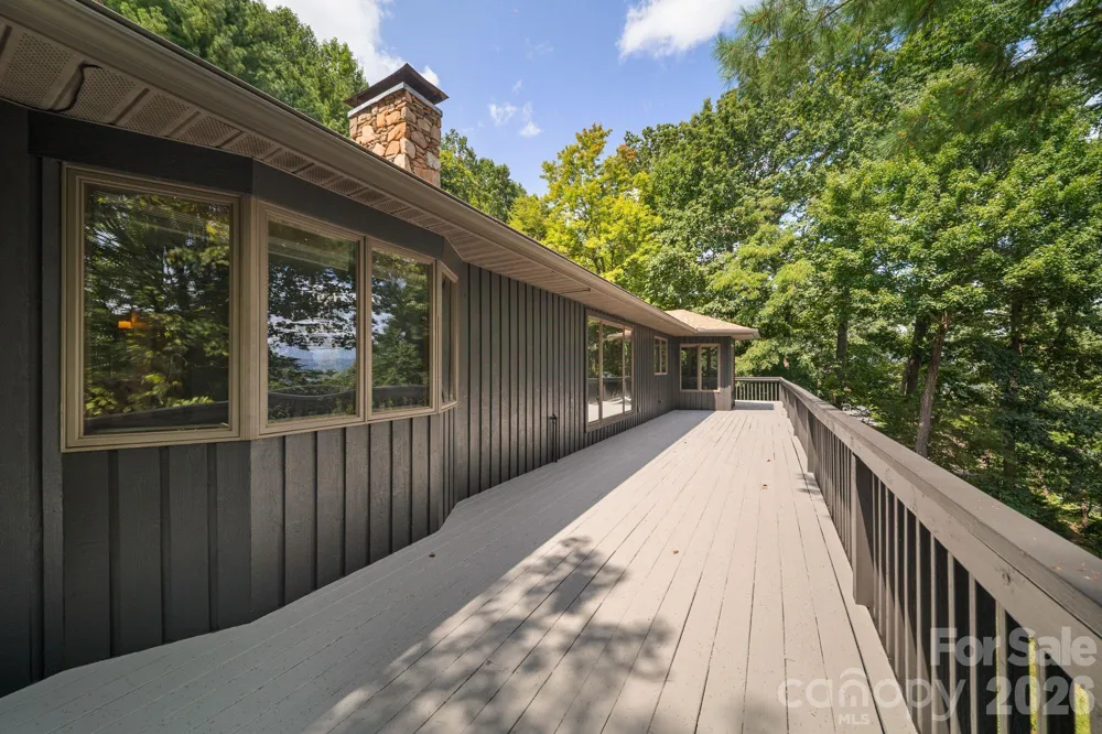 1105 High Vista Drive Mills River, NC 28759
