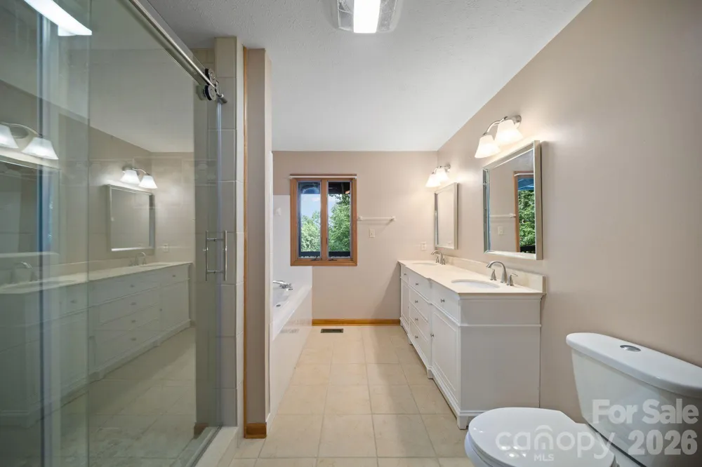 1105 High Vista Drive Mills River, NC 28759