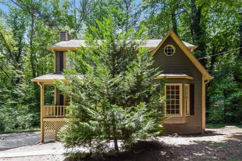 3801 Stonewall Drive