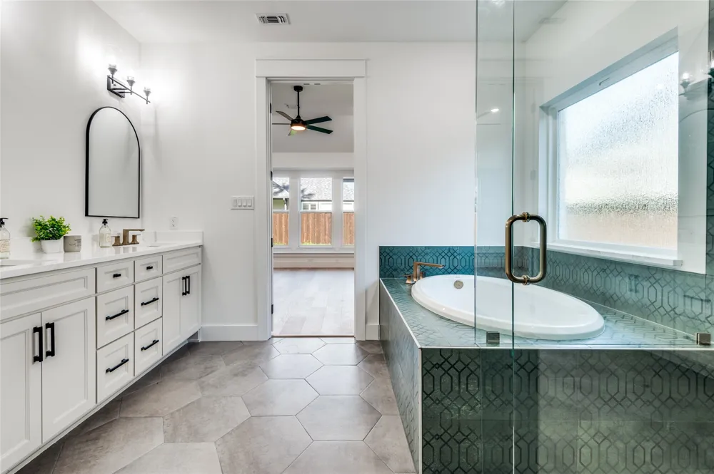 99 Kay Lane Westworth Village, TX 76114