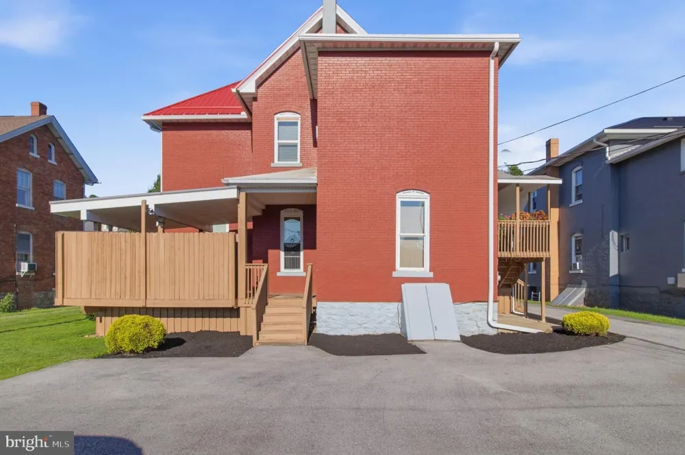 210 2ND ST Clearfield, PA 16830