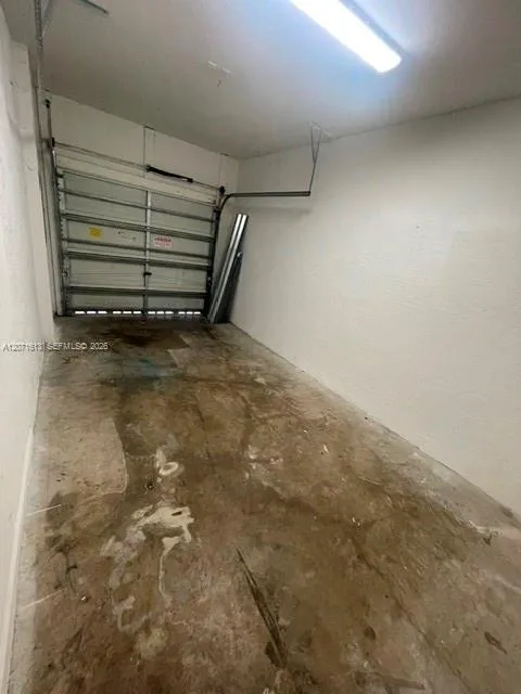 2004 Marsh Harbor Dr Riviera Beach, FL 33404
