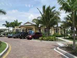 2004 Marsh Harbor Dr Riviera Beach, FL 33404