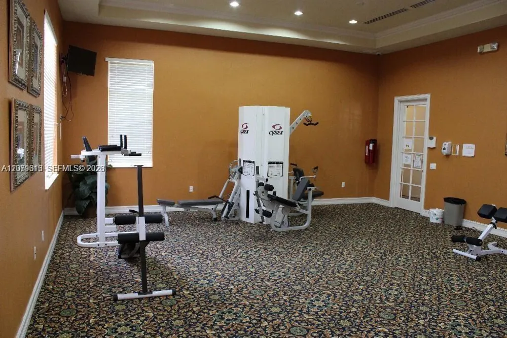 2004 Marsh Harbor Dr Riviera Beach, FL 33404