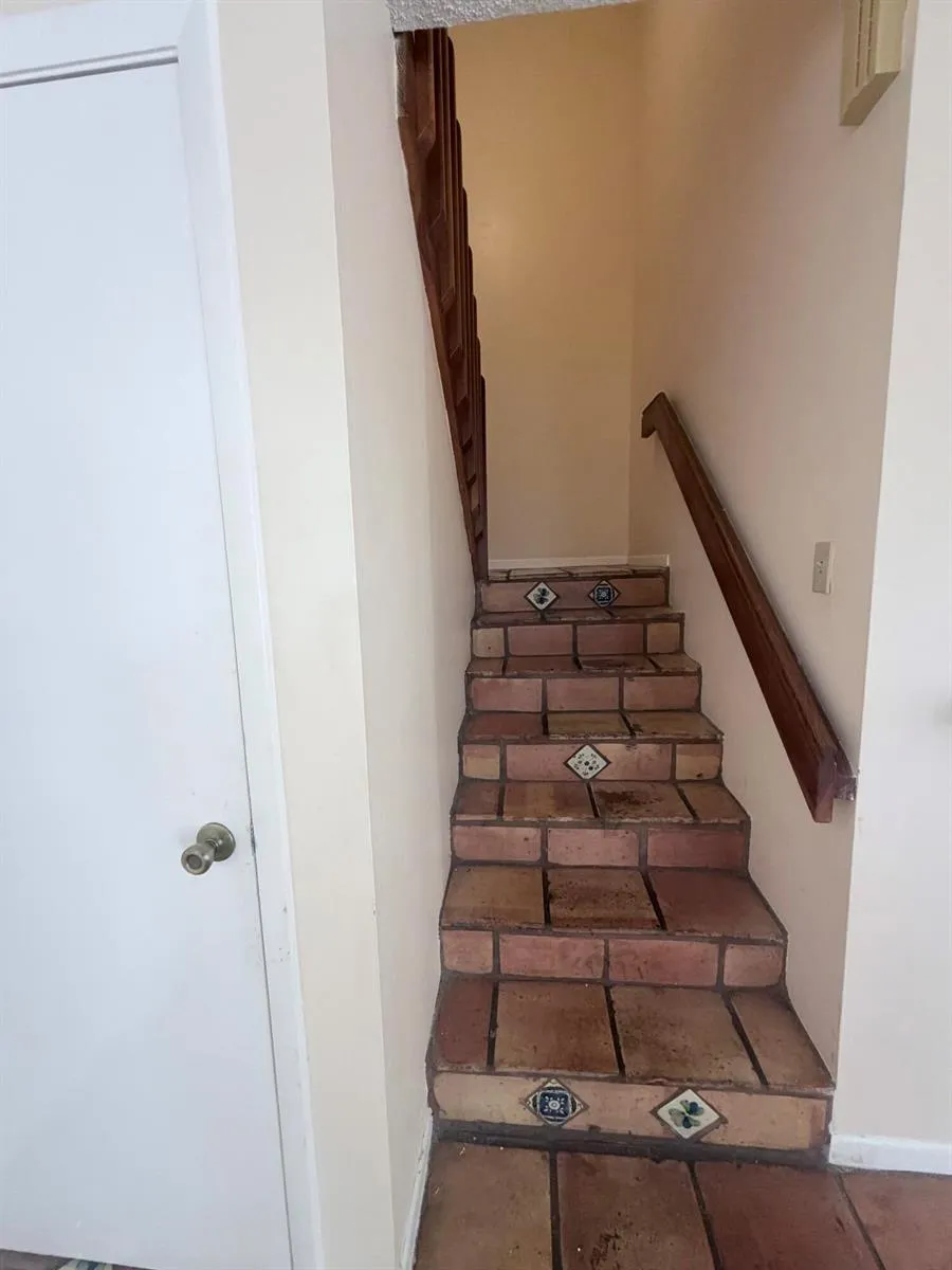 3725 VILLAGE DRIVE #D Delray Beach, FL 33445