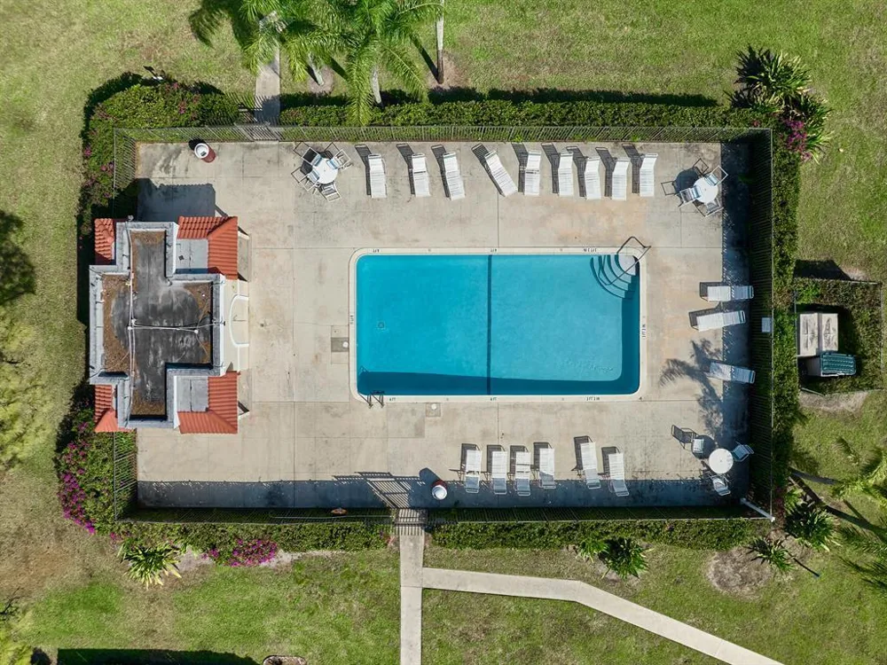 3725 VILLAGE DRIVE #D Delray Beach, FL 33445