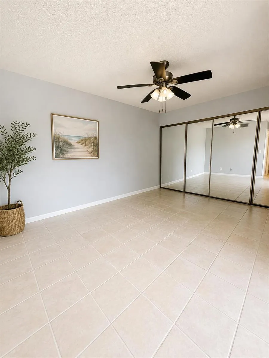 3725 VILLAGE DRIVE #D Delray Beach, FL 33445