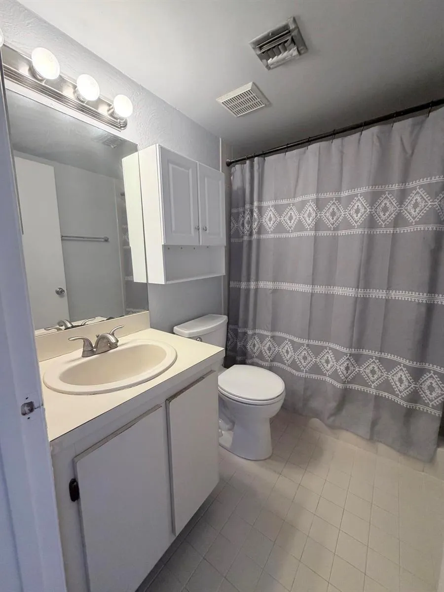 3725 VILLAGE DRIVE #D Delray Beach, FL 33445