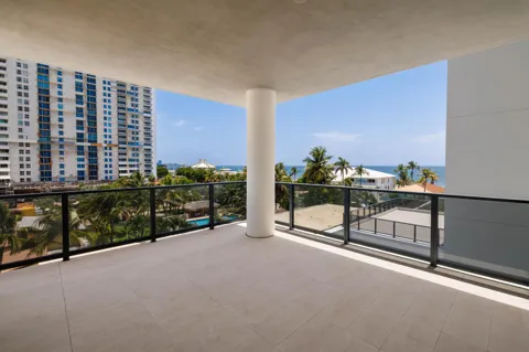 305 BRINY AVENUE #406