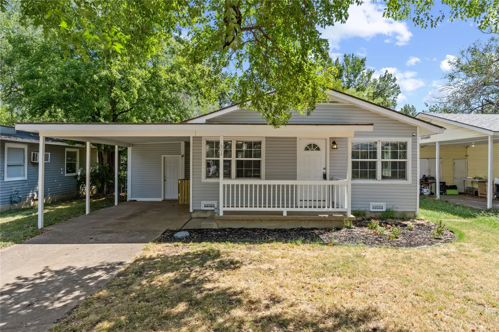 604 SE Greystone Avenue Bartlesville, OK 74006