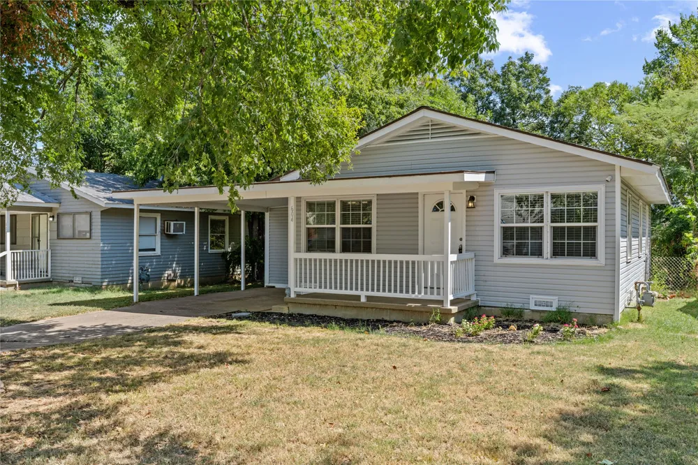 604 SE Greystone Avenue Bartlesville, OK 74006