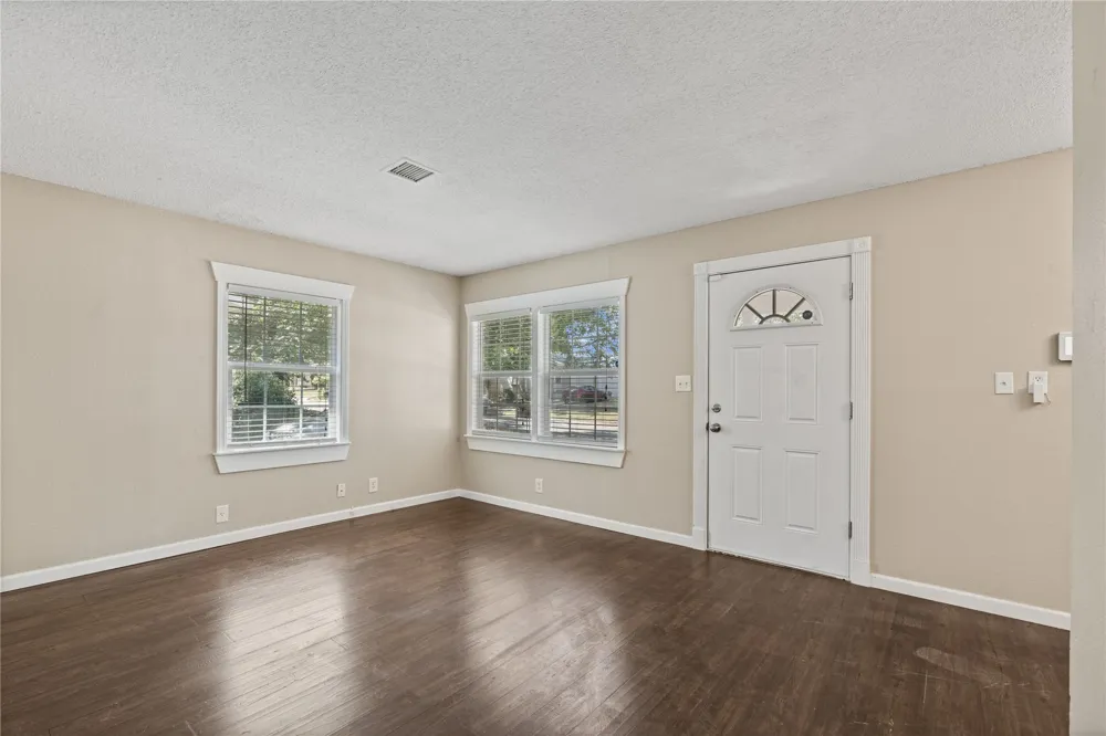 604 SE Greystone Avenue Bartlesville, OK 74006