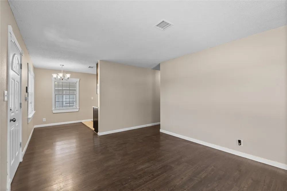 604 SE Greystone Avenue Bartlesville, OK 74006