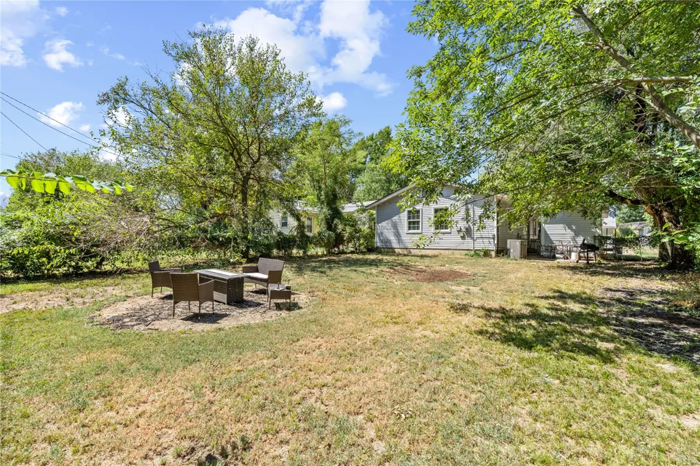 604 SE Greystone Avenue Bartlesville, OK 74006